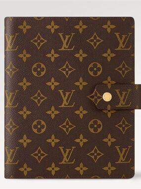 Brand new Louis Vuitton Agenda gm